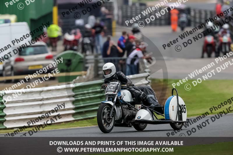 Vintage motorcycle club;eventdigitalimages;mallory park;mallory park trackday photographs;no limits trackdays;peter wileman photography;trackday digital images;trackday photos;vmcc festival 1000 bikes photographs